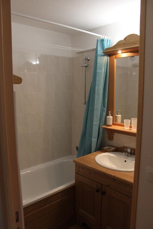 Appartement Puy Saint Vincent 1800 6 personnes appartement pied des pistes 2