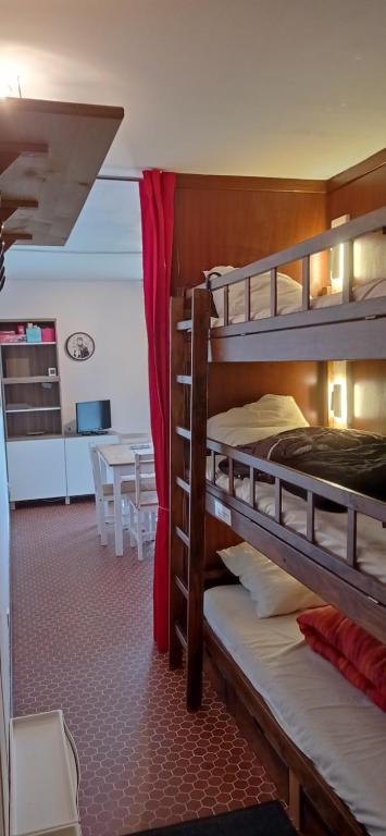Appartement St Lary Soulan pied des pistes le Pla dAdet 5 personnes appartement pied des pistes 6
