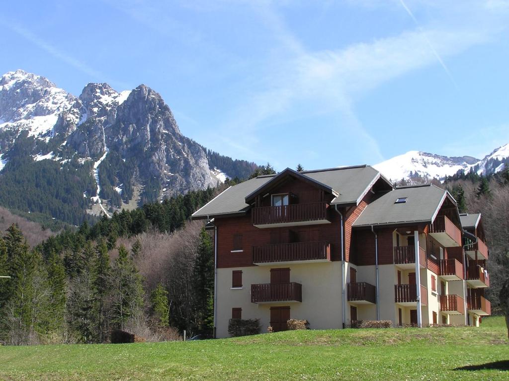 Appartement T2 a BERNEX avec WiFi vue sur montagne appartement pied des pistes