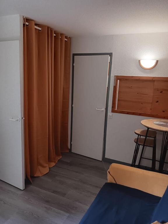Appartement Valfrejus Les Melezets1 21m2 centre station appartement pied des pistes 6