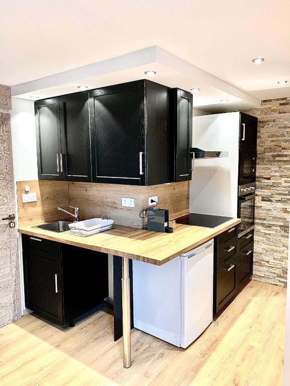 Appartement chaleureux au pied des pistes 4 personnes wifi appartement pied des pistes 7