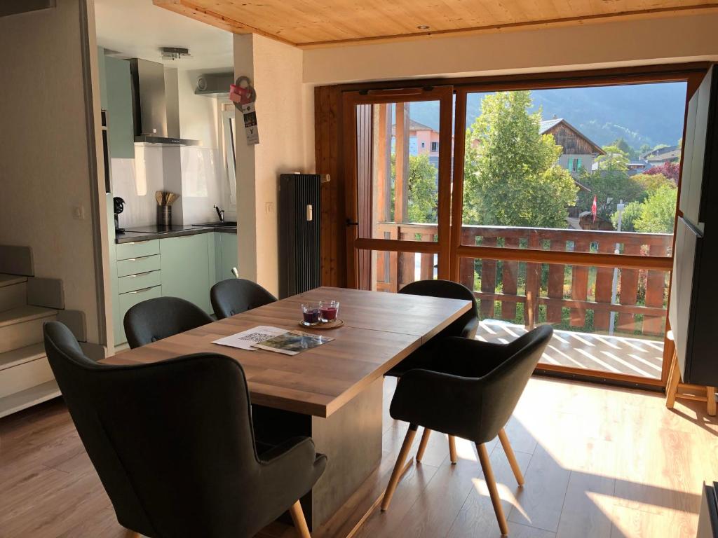 Appartement en hyper centre de Samoens appartement pied des pistes 16