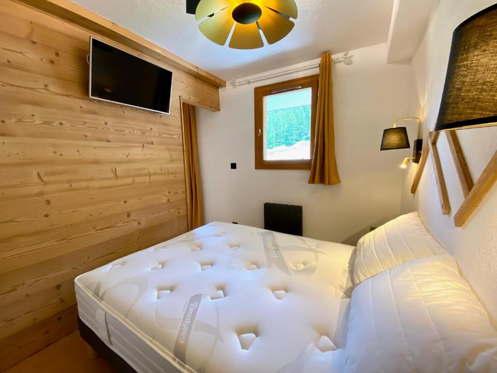 Appartement renove 2 chambres vue pistes parking privatif appartement pied des pistes 12