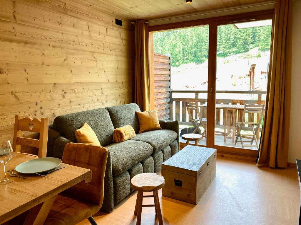 Appartement renove 2 chambres vue pistes parking privatif appartement pied des pistes 3