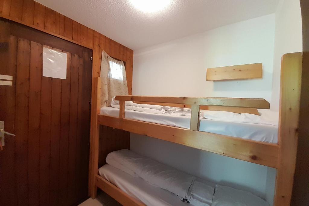 Appartement sur les PISTES pour 6 a La Clusaz appartement pied des pistes 5