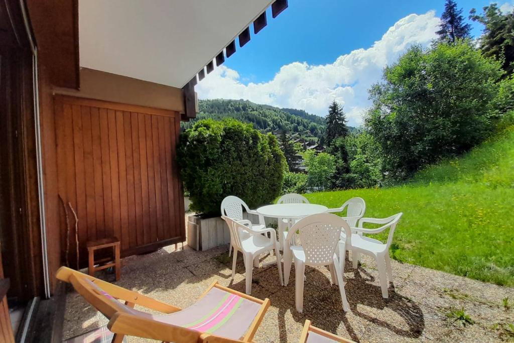 Appartement sur les PISTES pour 6 a La Clusaz appartement pied des pistes 9