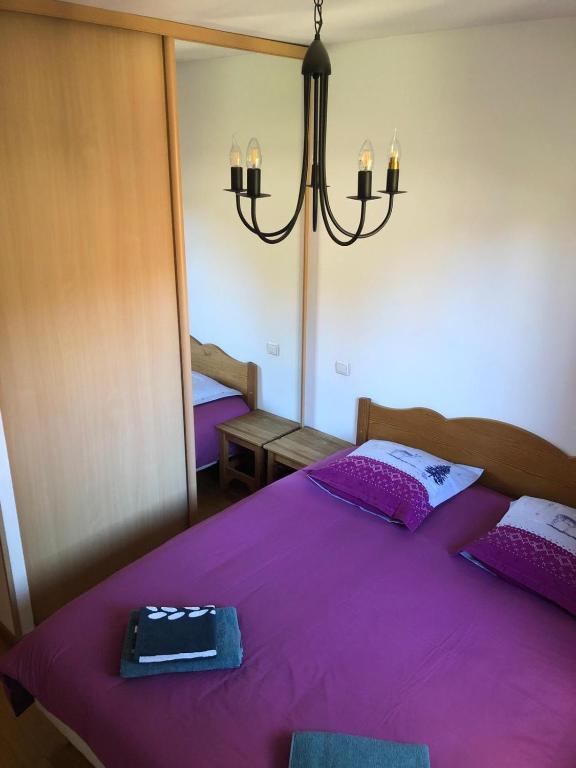 Appartement tout confort Belle vue sur le Cambre dAze appartement pied des pistes 11