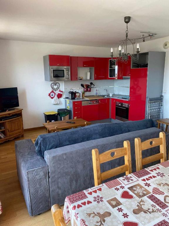 Appartement tout confort Belle vue sur le Cambre dAze appartement pied des pistes 3