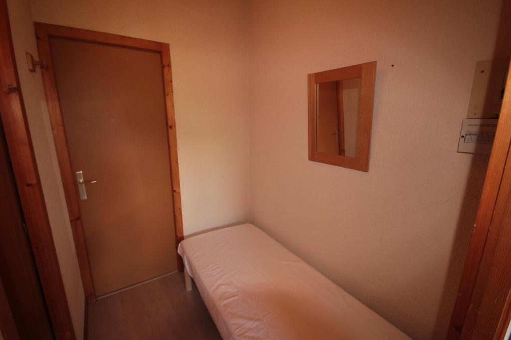 Appt 45 pers. Les Saisies front de neige appartement pied des pistes 6