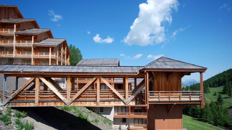 Appt Le Hameau Des Rennes 4 etoiles Pieds des pistes Piscine Interieure Exterieure appartement pied des pistes 5