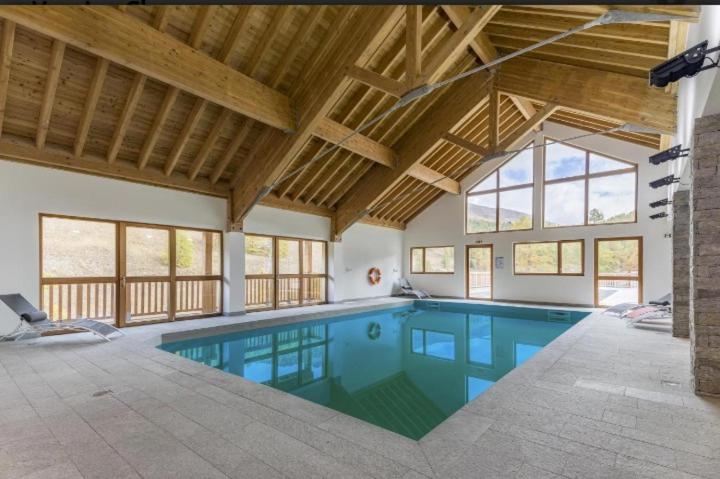 Appt Le Hameau Des Rennes 4 etoiles Pieds des pistes Piscine Interieure Exterieure appartement pied des pistes 7