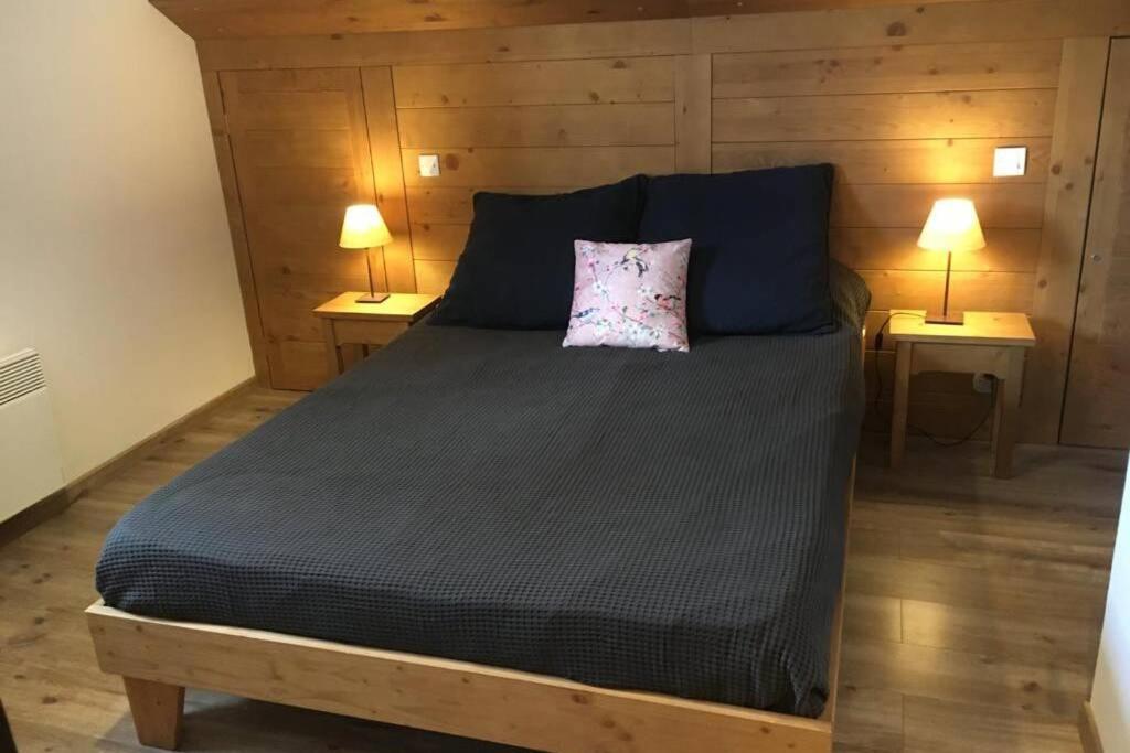 Apt 2 chambres en duplex Chalet des Rennes Vars 2000m Piscine interieure et exterieure appartement pied des pistes 1