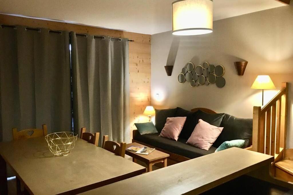 Apt 2 chambres en duplex Chalet des Rennes Vars 2000m Piscine interieure et exterieure appartement pied des pistes 11