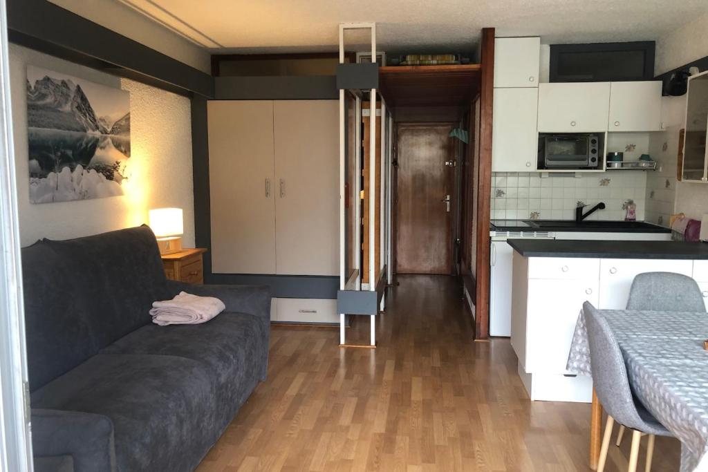 Apt With Balcon Near The Slopes Saint Chaffrey appartement pied des pistes 1