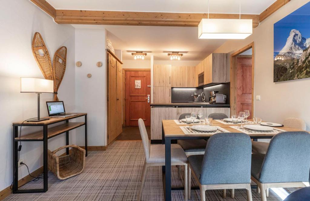 Arc 1950 Appartement 4 personnes Ski aux pieds appartement pied des pistes 11
