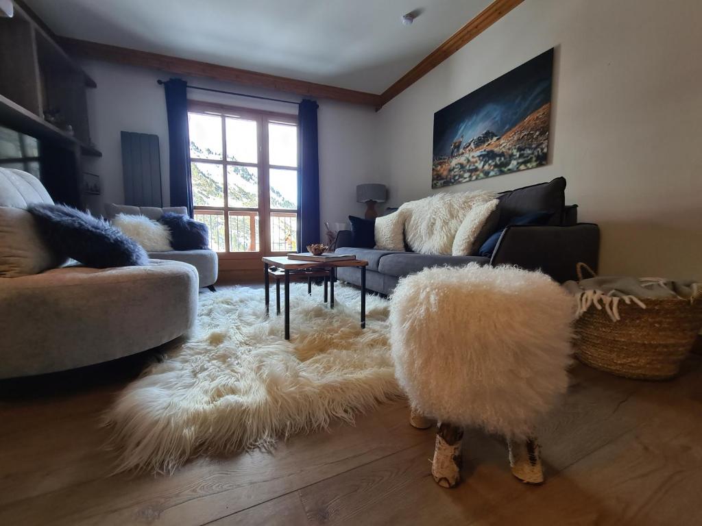 Arc 1950 Appartement de standing Refuge du Montagnard vue incroyable sur le Montblanc skis aux pieds Acces spa et piscine appartement pied des pistes 10