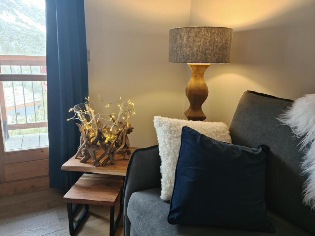 Arc 1950 Appartement de standing Refuge du Montagnard vue incroyable sur le Montblanc skis aux pieds Acces spa et piscine appartement pied des pistes 11