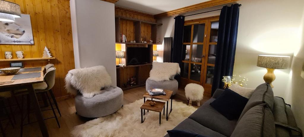 Arc 1950 Appartement de standing Refuge du Montagnard vue incroyable sur le Montblanc skis aux pieds Acces spa et piscine appartement pied des pistes 13