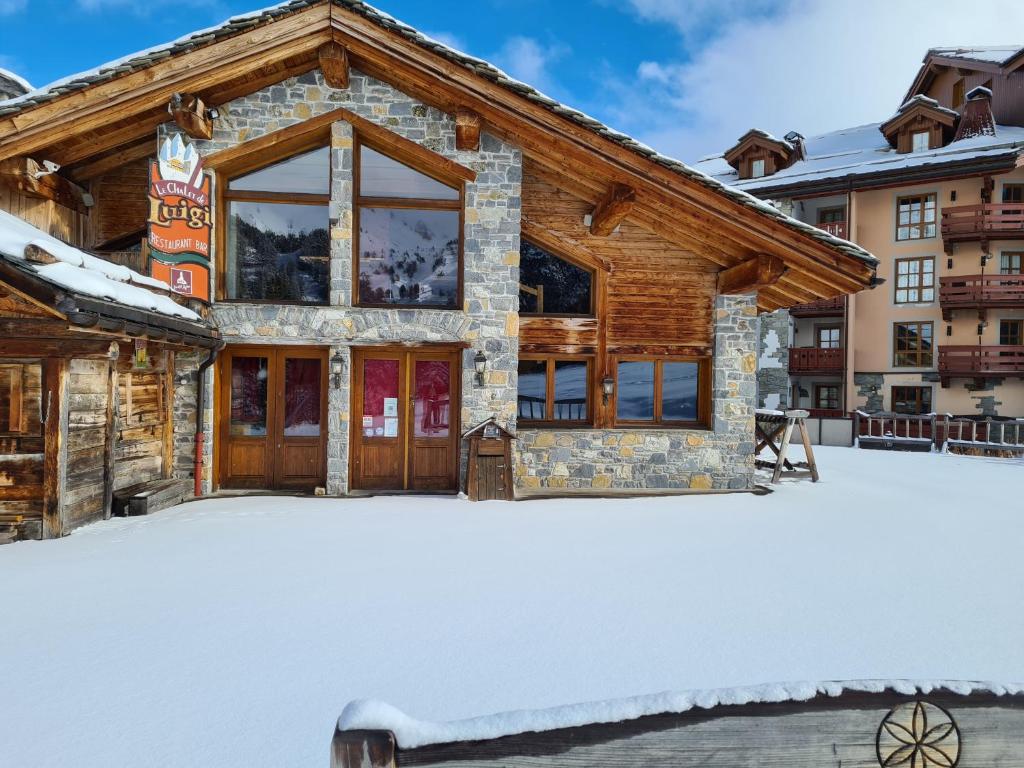 Arc 1950 Appartement de standing Refuge du Montagnard vue incroyable sur le Montblanc skis aux pieds Acces spa et piscine appartement pied des pistes 5