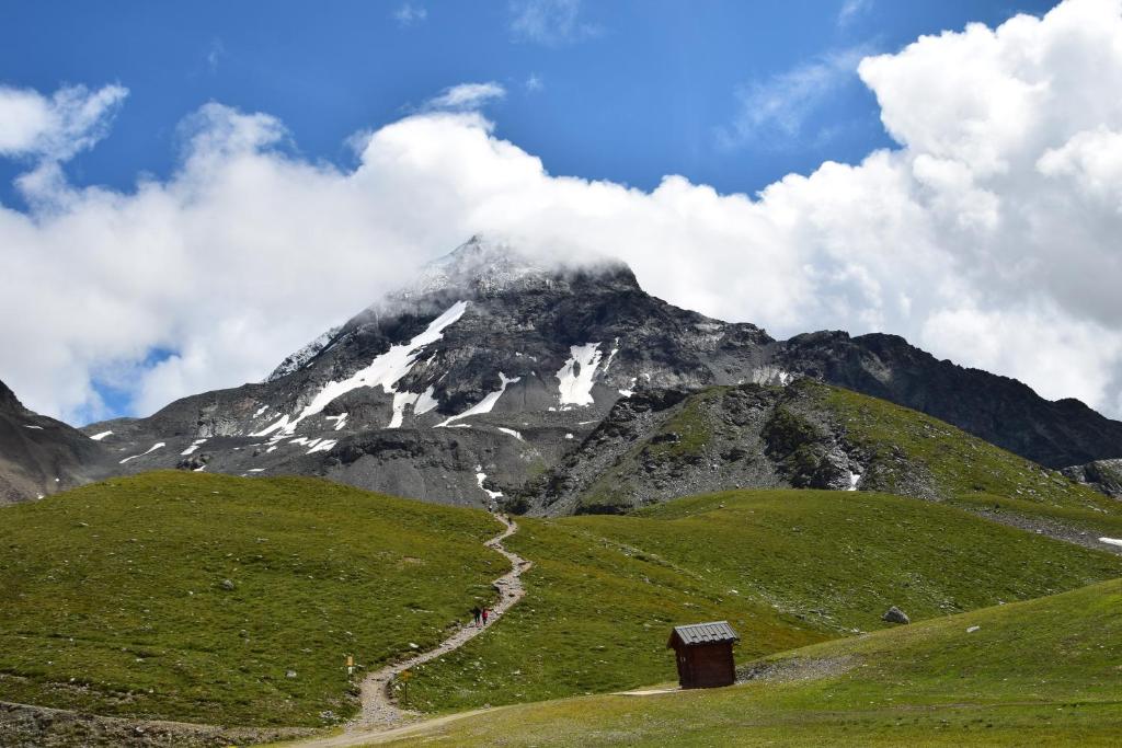 Arc 1950 Auberge Jerome 4 a 6p 1 chambre et 1 coin montagne separe appartement pied des pistes 15
