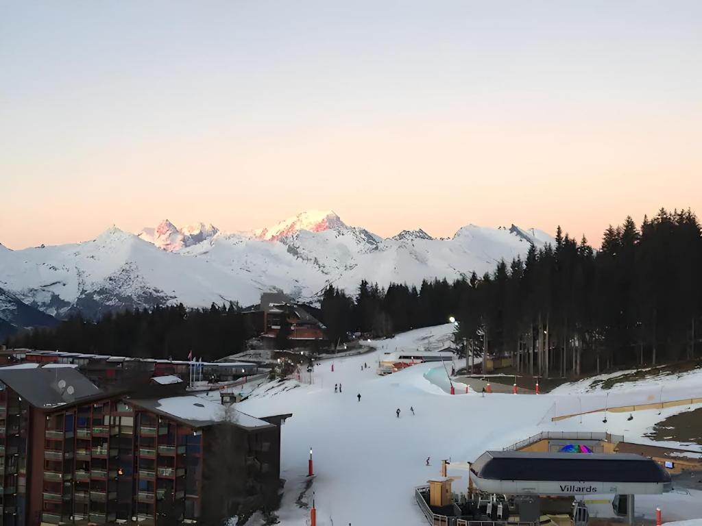 Arcs 1800 56 people Ski Studio view Mont Blanc appartement pied des pistes