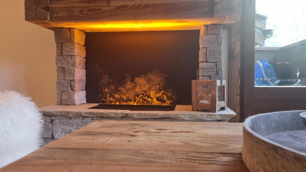 Arcs 1950 Appartement Luxe type chalet 5 a 7 personnes Vue imprenable sur le Montblanc skis aux pieds appartement pied des pistes 10