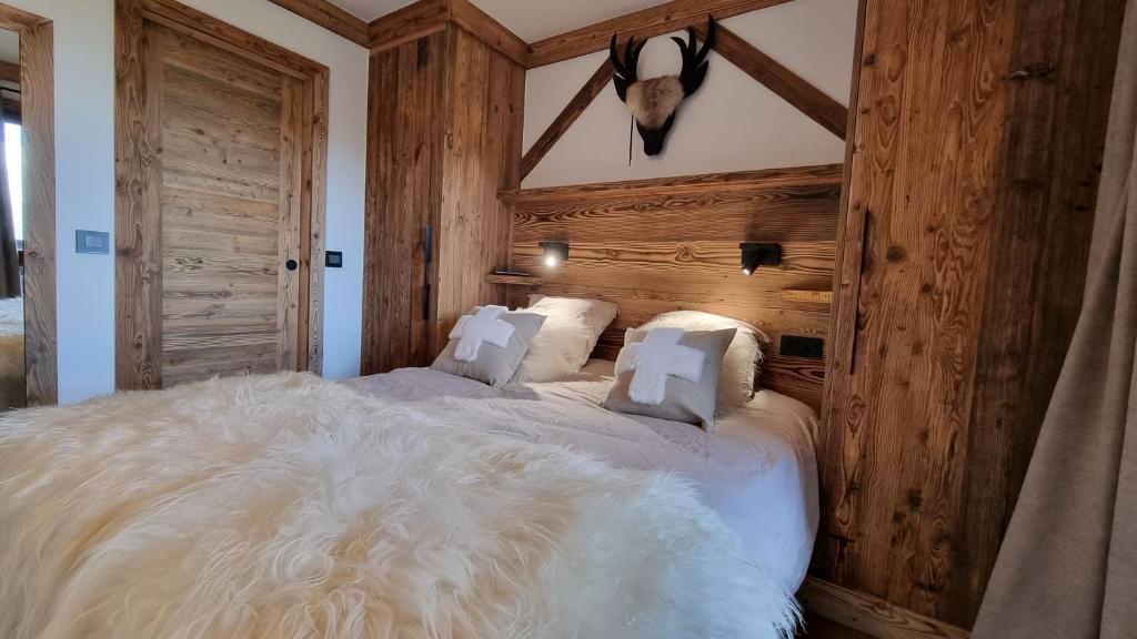 Arcs 1950 Appartement Luxe type chalet 5 a 7 personnes Vue imprenable sur le Montblanc skis aux pieds appartement pied des pistes 6