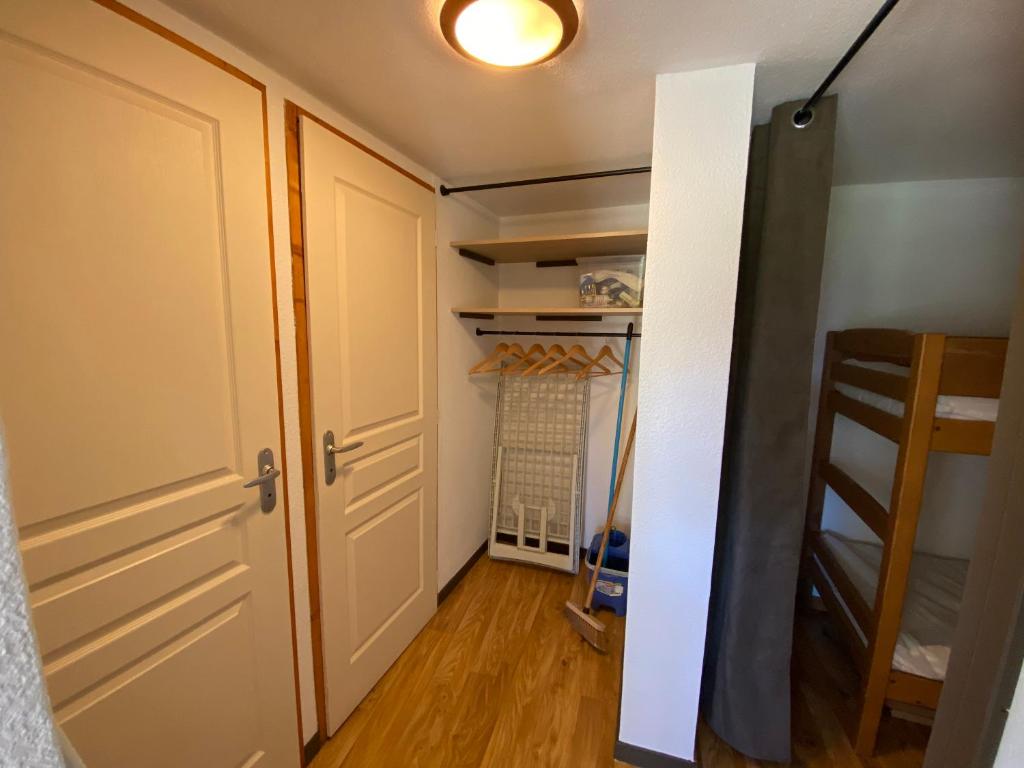 appartement au pied des pistes Au pays des marmottes Appartement 6 personnes plein sud sans vis à vis avec terrasse