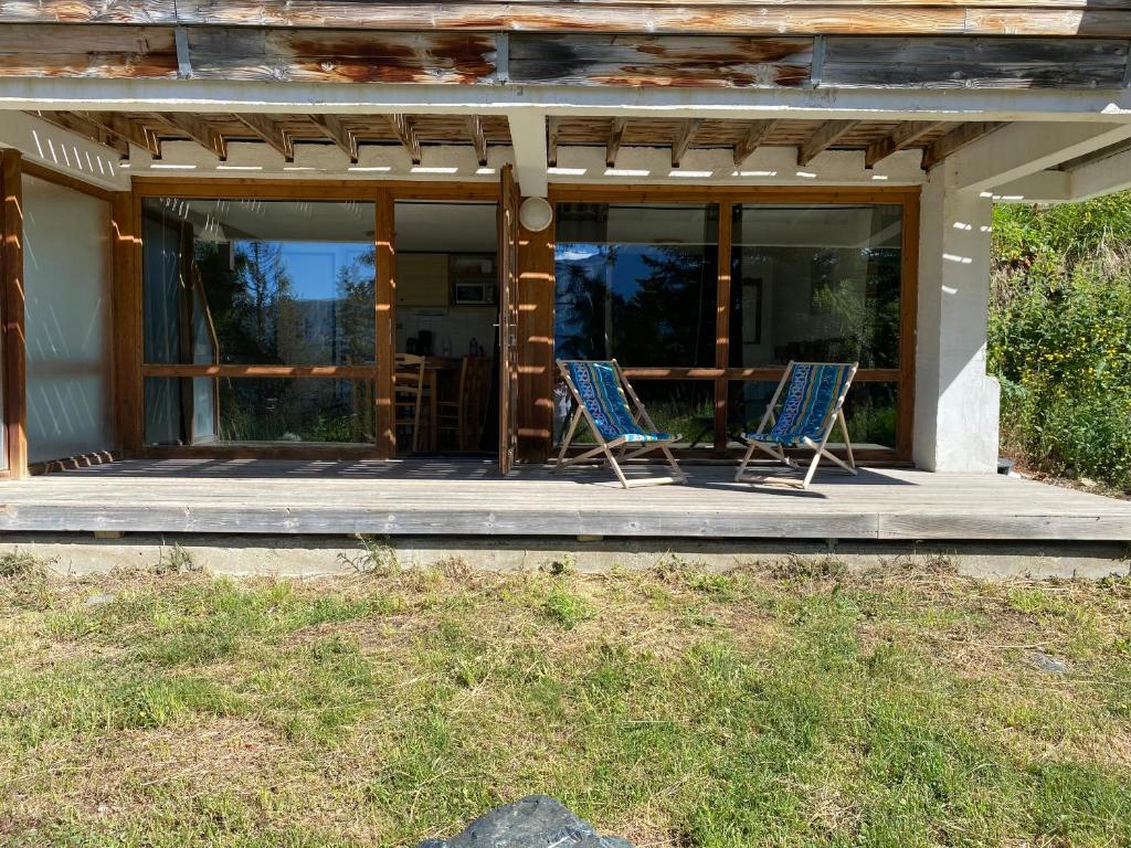 appartement au pied des pistes Au pays des marmottes Appartement 6 personnes plein sud sans vis à vis avec terrasse