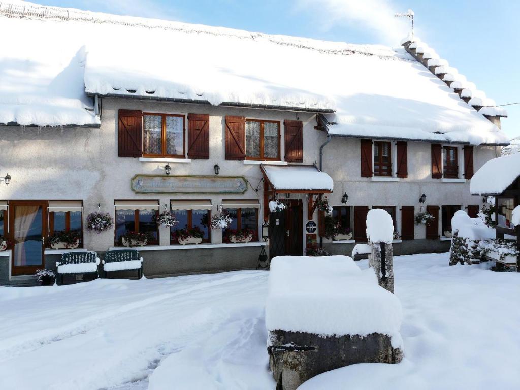 Auberge des Montauds Hotel Restaurant hotel pied des pistes 8