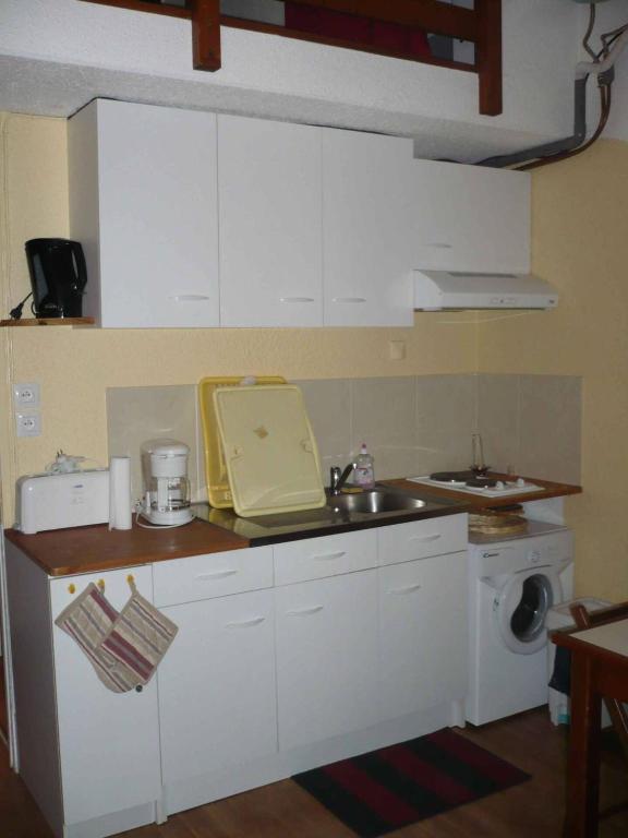 Azur Sancy Skis aux pieds appartement pied des pistes 6