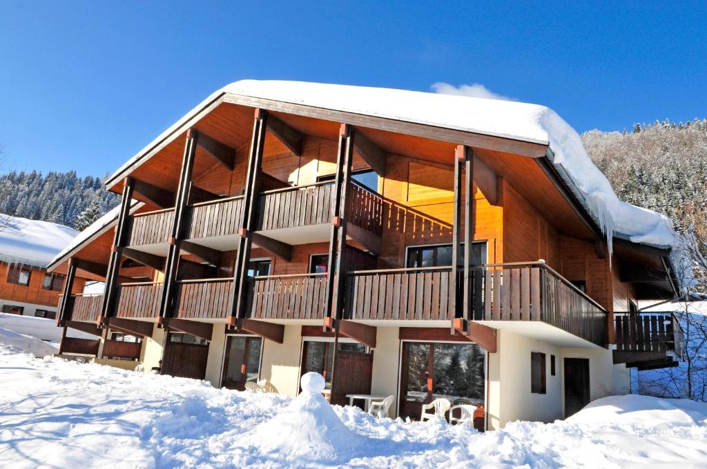 Azureva La Clusaz les Aravis hotel pied des pistes 11