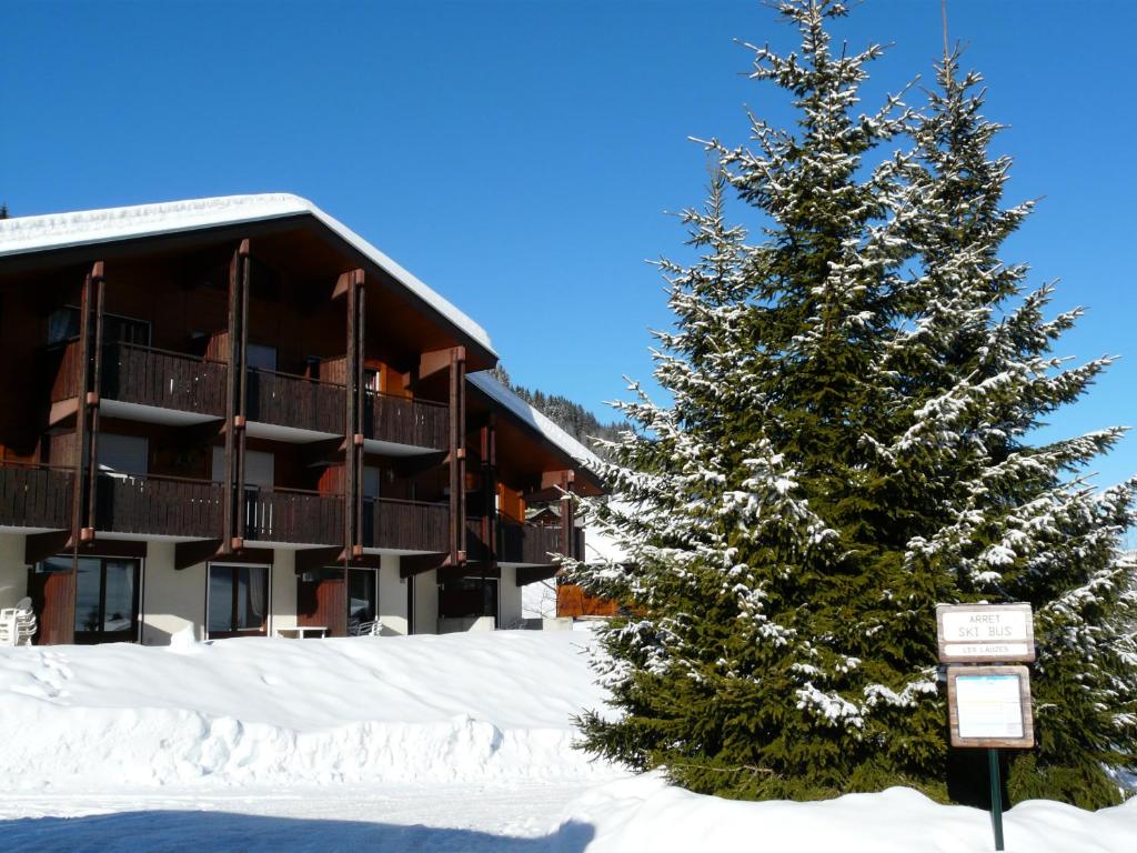 Azureva La Clusaz les Aravis hotel pied des pistes 12