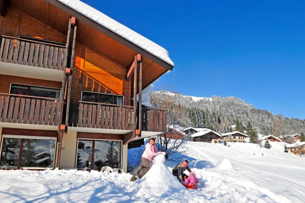 Azureva La Clusaz les Aravis hotel pied des pistes 16