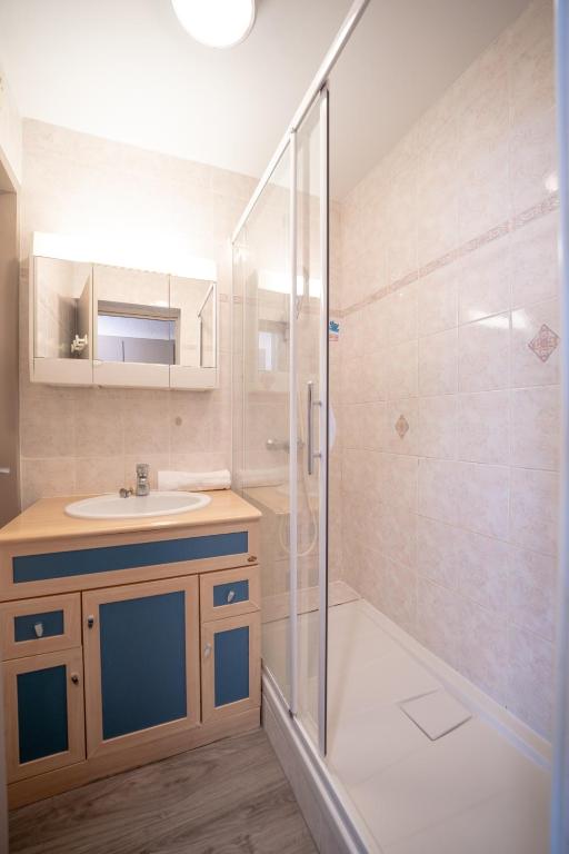 Azureva Les Menuires hotel pied des pistes 2