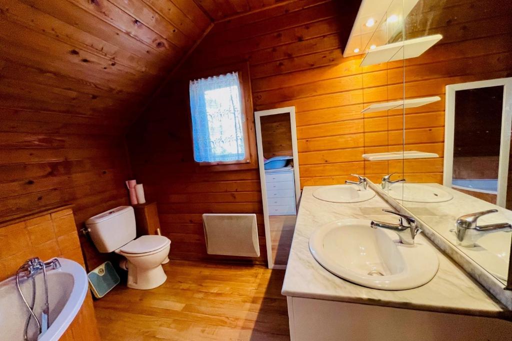 Beautiful chalet near the center of Briancon chalet pied des pistes 10