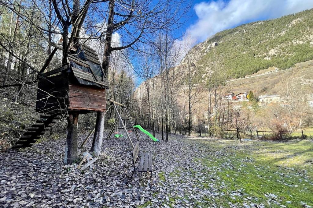 Beautiful chalet near the center of Briancon chalet pied des pistes 15