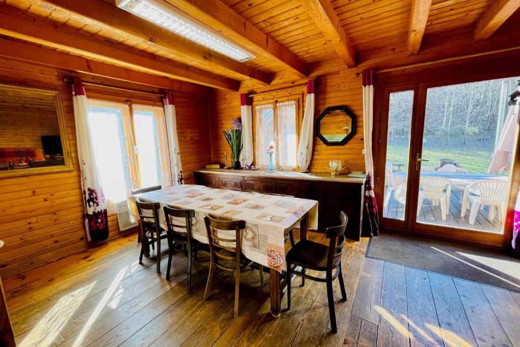 Beautiful chalet near the center of Briancon chalet pied des pistes
