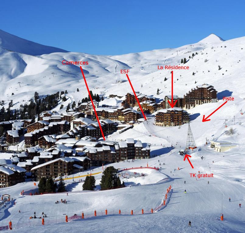 Bel appartement renove a Belle Plagne appartement pied des pistes 10