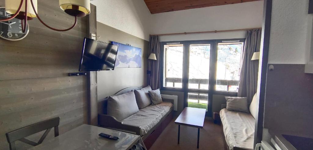 Bel appartement renove a Belle Plagne appartement pied des pistes 3