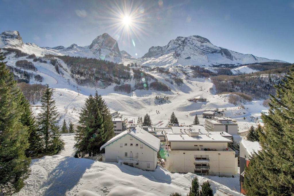 Belambra Clubs Gourette Lou Sarri hotel pied des pistes