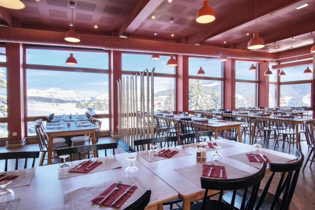 Belambra Clubs Les Saisies Les Embrunes Ski pass included hotel pied des pistes 4