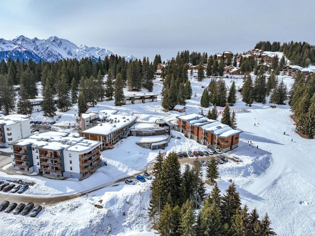 Belambra Clubs Les Saisies Les Embrunes Ski pass included hotel pied des pistes