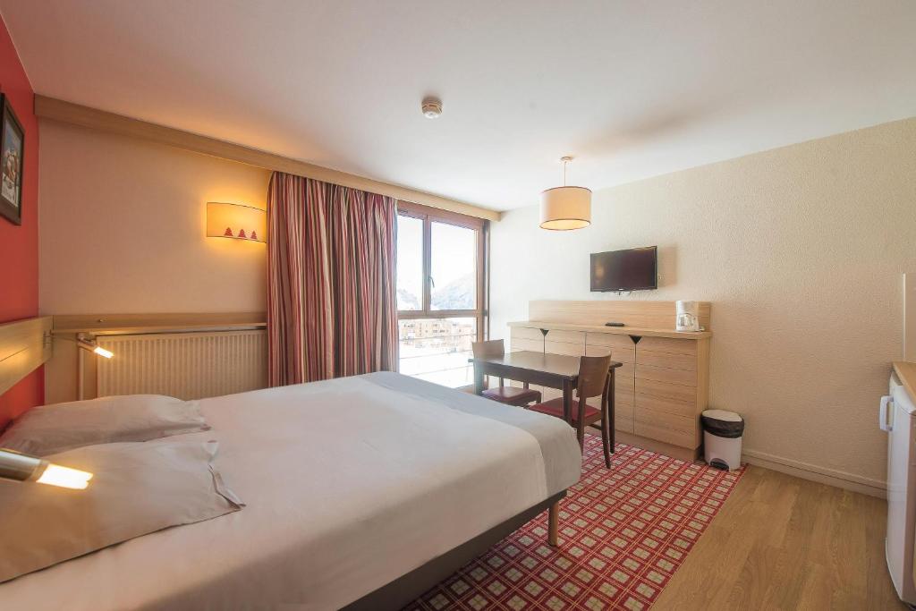 Belambra Clubs Orcieres 1850 Le Roc Blanc hotel pied des pistes 1