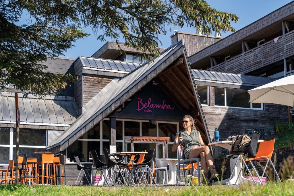 Belambra Clubs Superbesse Le Chambourguet hotel pied des pistes 13
