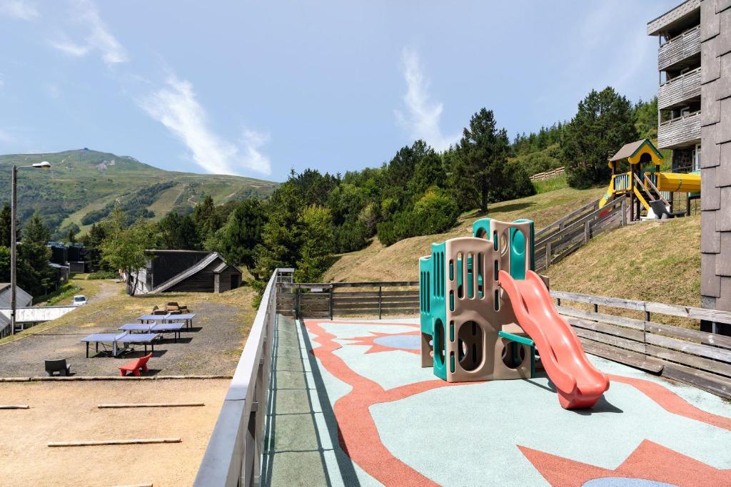 Belambra Clubs Superbesse Le Chambourguet hotel pied des pistes 18