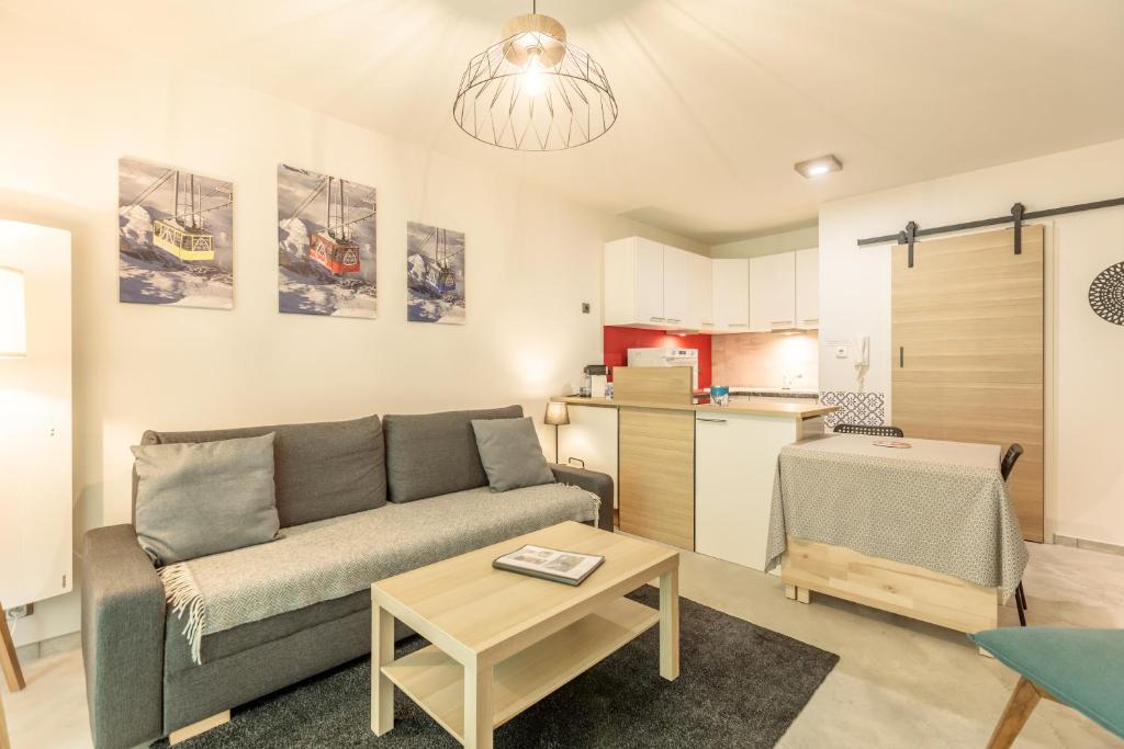 Bourg Saint Maurice Centre 45m2 prox Gare SNCF et Funiculaire appartement pied des pistes 5