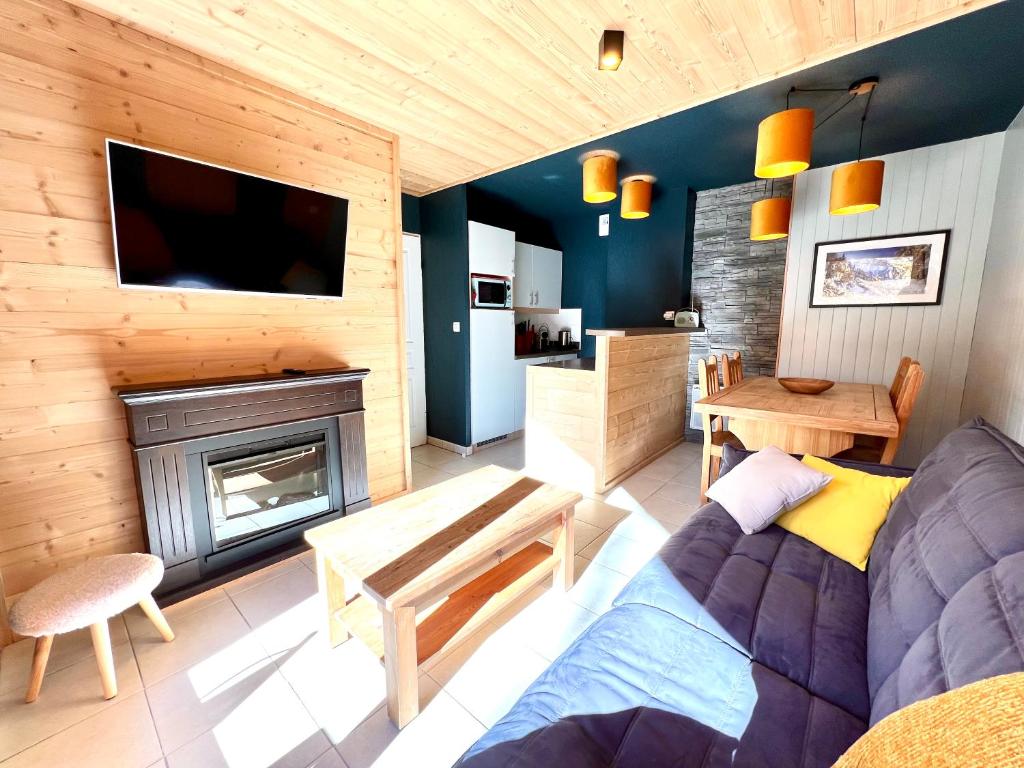 CENTRE STATION 1800 Dernier etage Renove 2 Chambres 6 personnes Skis aux pieds appartement pied des pistes 10