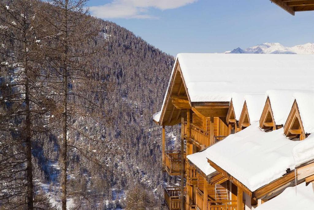 CENTRE STATION 1800 Dernier etage Renove 2 Chambres 6 personnes Skis aux pieds appartement pied des pistes 2