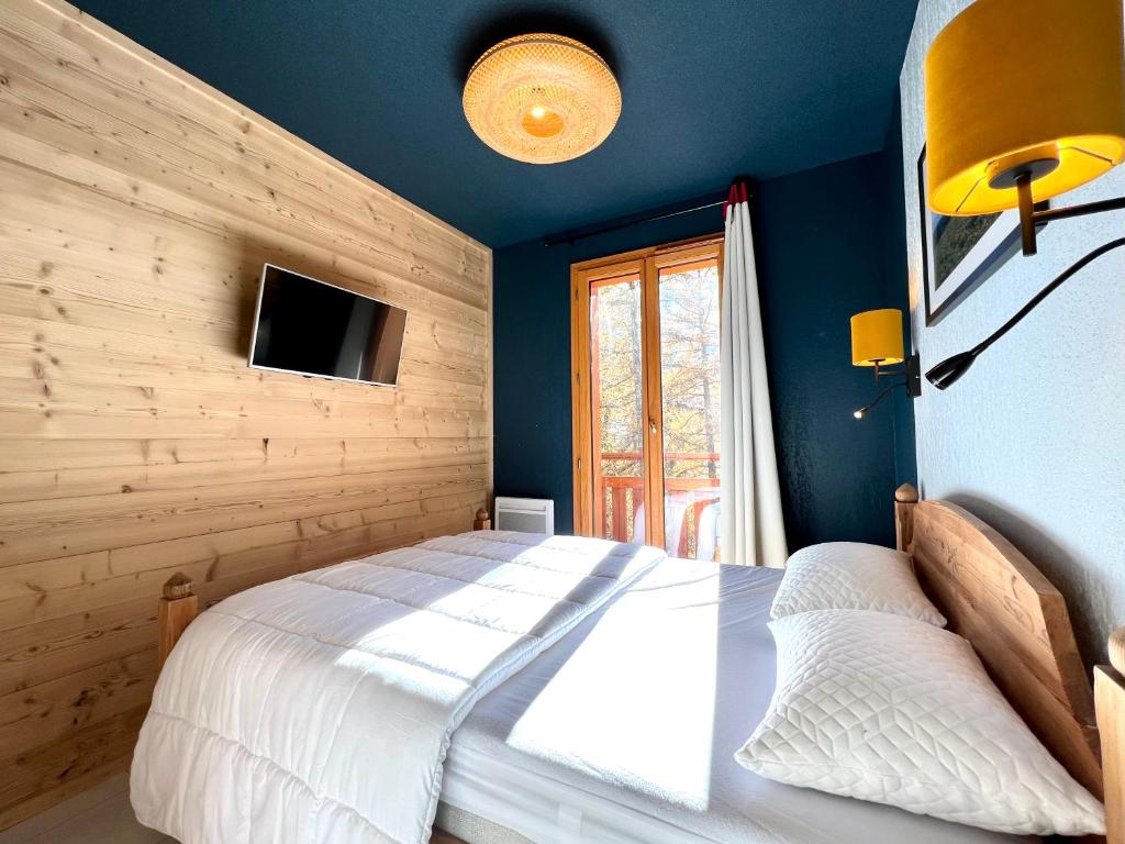 CENTRE STATION 1800 Dernier etage Renove 2 Chambres 6 personnes Skis aux pieds appartement pied des pistes 5